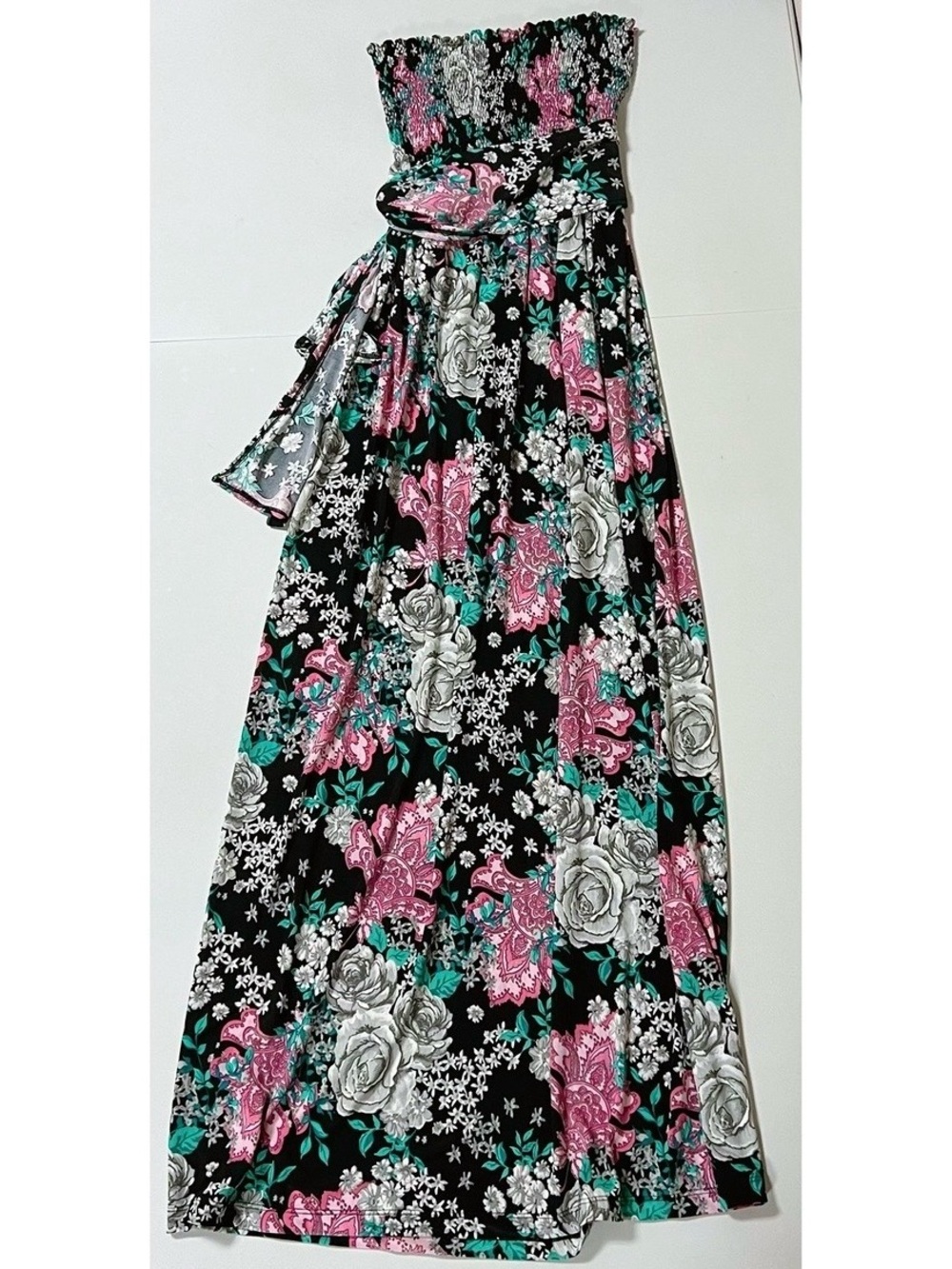 Black White Pink Teal Rose Floral Shirred Strapless Belted Maxi Dress Size S 🩷✨
